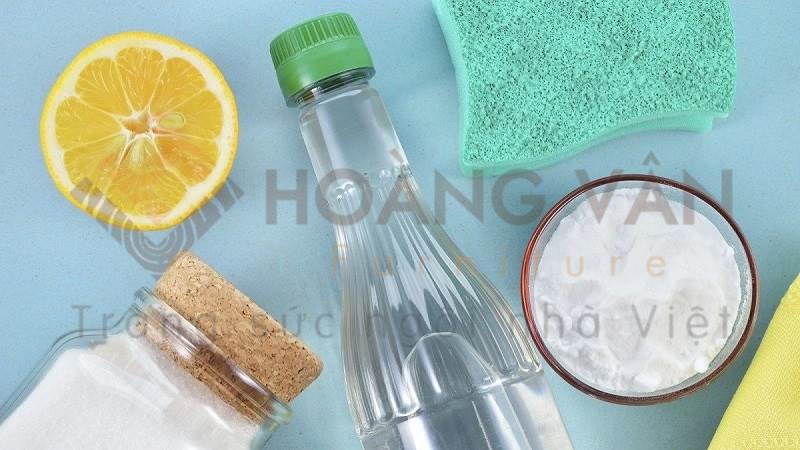 Cách vệ sinh ghế sofa gỗ bằng chanh